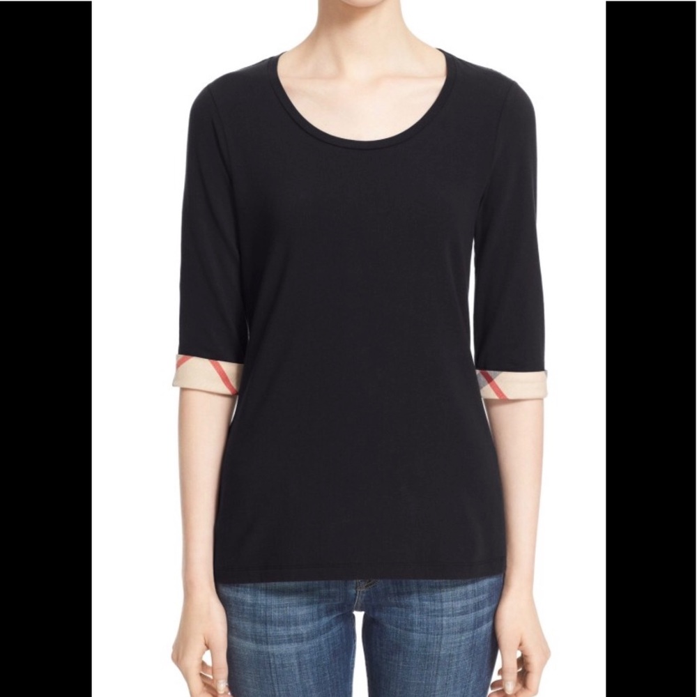 Like new! Burberry tee